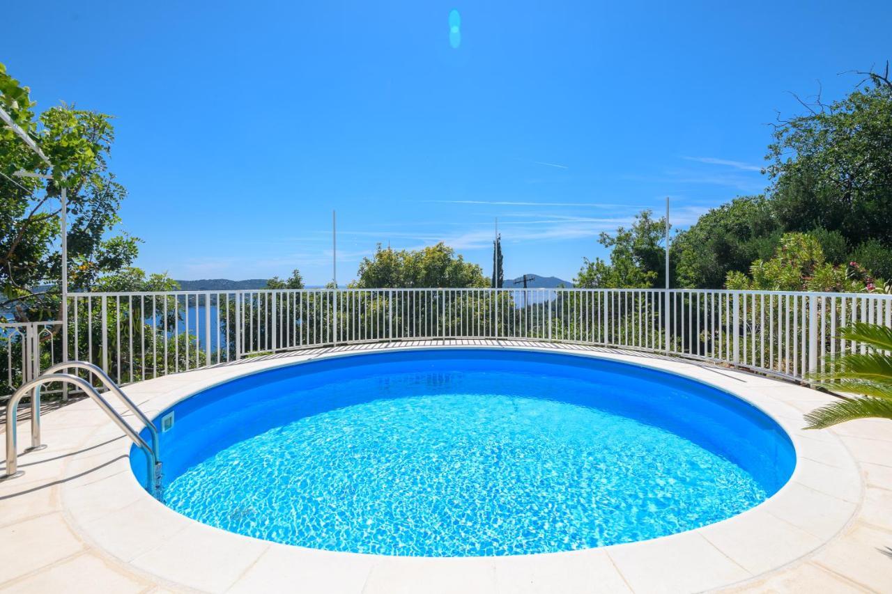 Apartment Mario - Veliki Stan Za Odmor - Terasa- Vrt - Bazen - Pogled More, Izoliran Orašac Eksteriør billede
